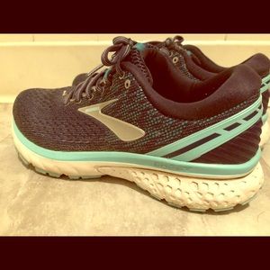 Brooks Ghost 11
